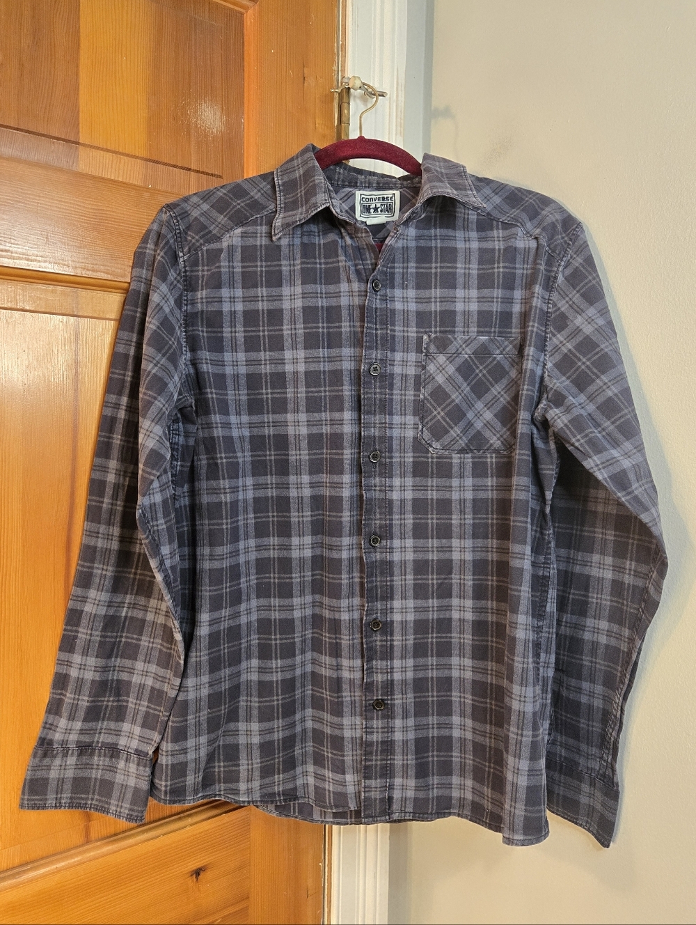 Converse Men’s Gray Plaid Button-Down Shirt